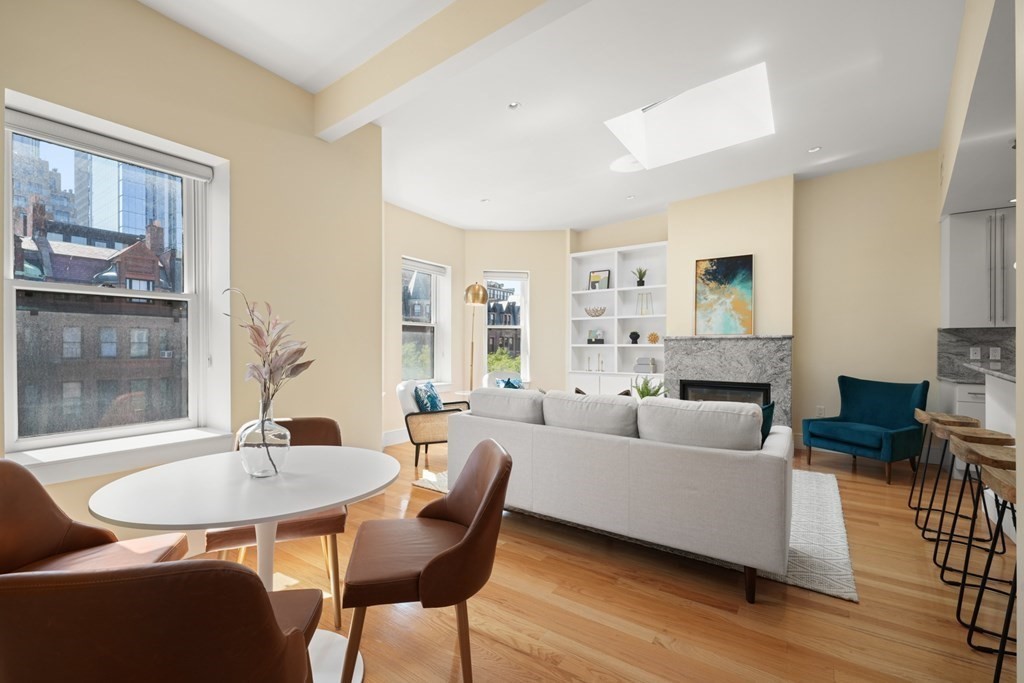 249 Newbury Street, Unit R2 Boston, MA 02116 - Photo 9 of 33