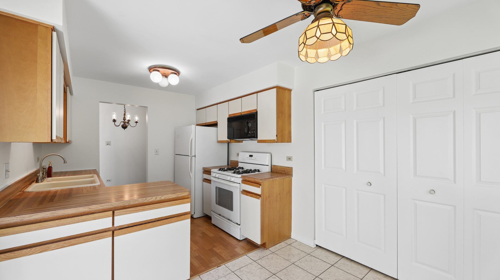 -n112 Windermere Road, Unit 1908 Winfield, IL 60190 - Photo 3 of 21