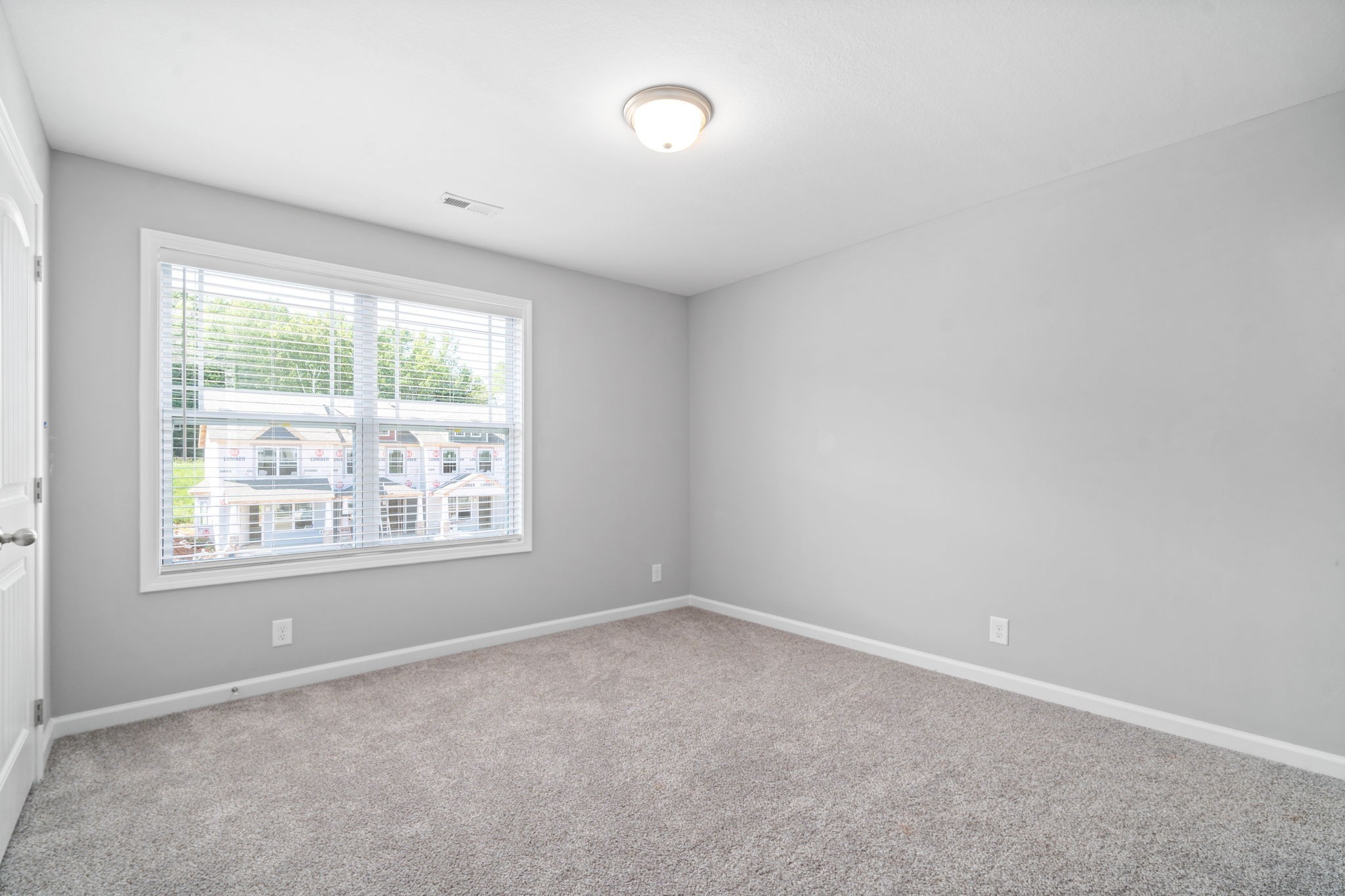100 Davis Ridge Lane Clarksville, TN 37040 - Photo 20 of 26 an empty room with a window