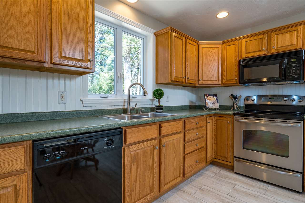 45 Autumn Road Hillsborough, NH 03244 - Photo 8 of 23