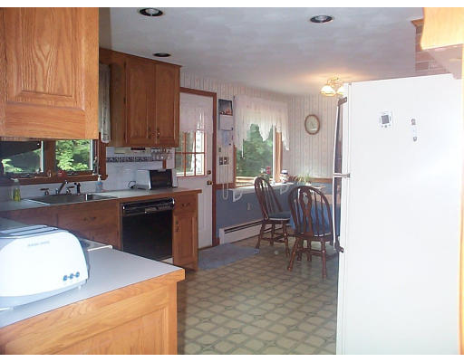 403 River Road Andover, MA 01810 - Photo 6 of 13