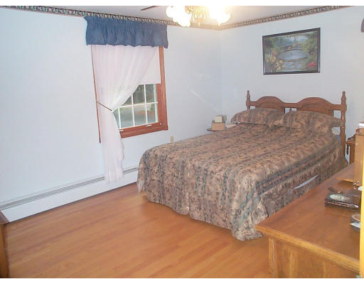 403 River Road Andover, MA 01810 - Photo 7 of 13