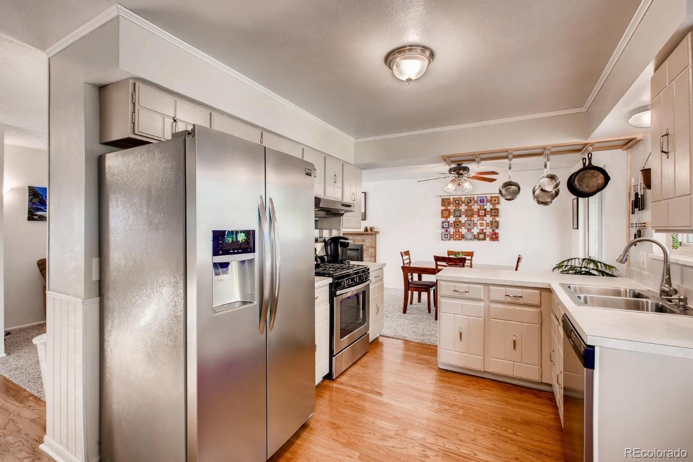 3001 South Reed Street Denver, CO 80227 - Photo 4 of 33 Gallery Image 4
