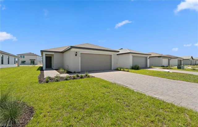 $291,025 | 1198 Caloosa Cv Drive, LaBelle, FL 33935