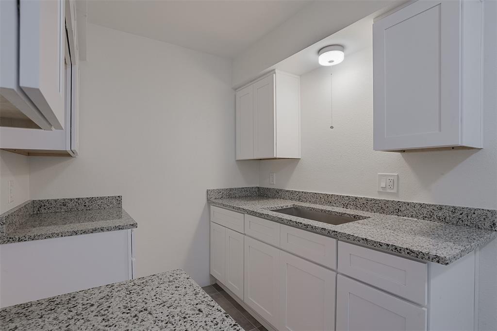 5055 Ridglea Lane, Unit 1105 Fort Worth, TX 76116 - Photo 7 of 11