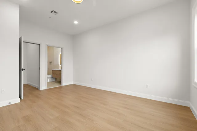 $1,350,000 | 192 Cambridge Avenue, Unit 3, Jersey City, NJ 07307