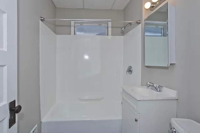 $330,000 | 809 Carew Street, Springfield, MA 01104