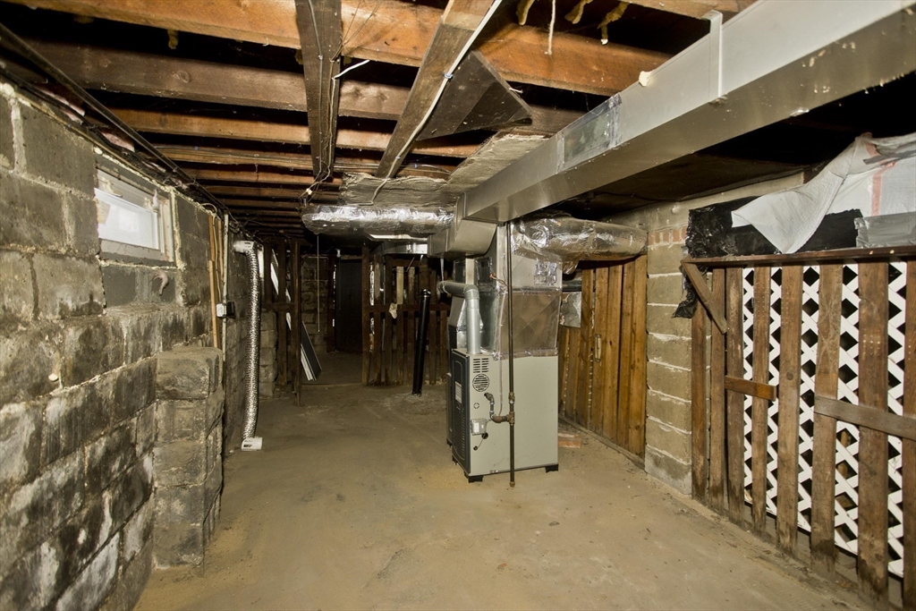 809 Carew Street Springfield, MA 01104 - Photo 30 of 36