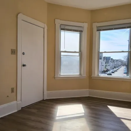 $1,475 | 98 County Street, Unit B2N, Fall River, MA 02723