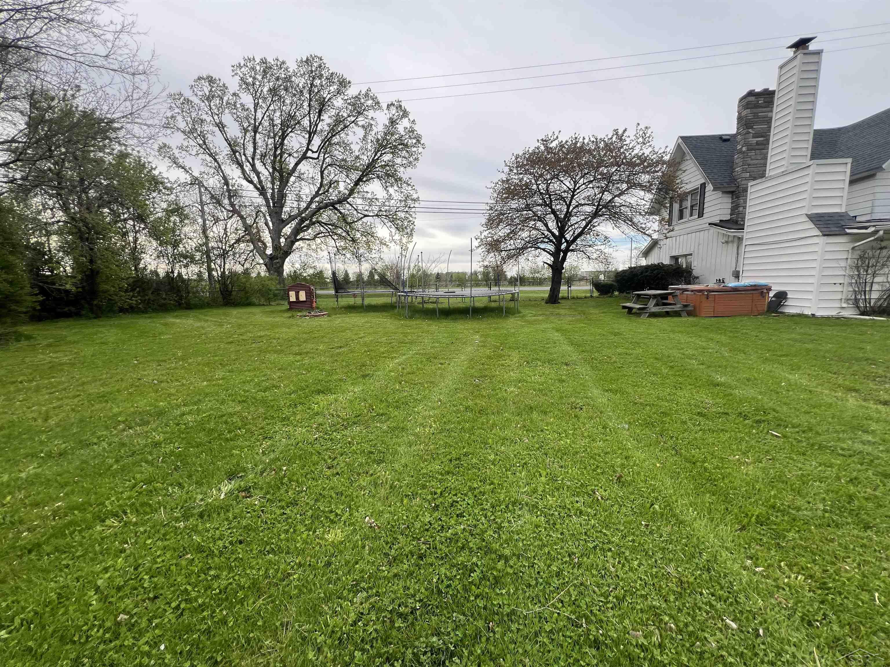 5016 Hess Road Saginaw, MI 48601 - Photo 6 of 33 Gallery Image 6