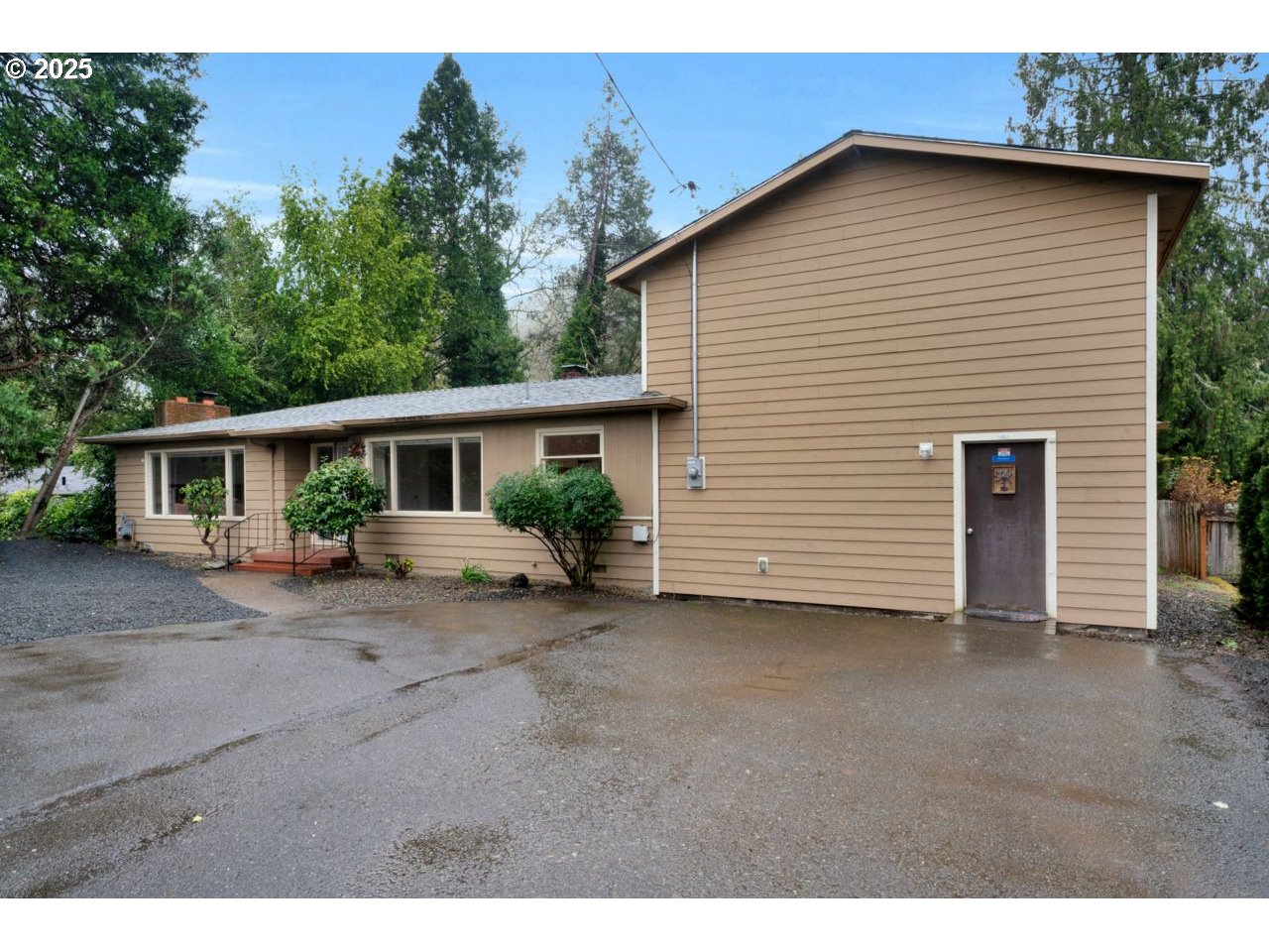 1541 Buckhorn Road Roseburg, OR 97470 - Photo 1 of 37 Gallery Image 1