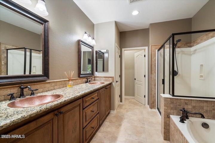 6940 East Cochise Road, Unit 1030 Paradise Valley, AZ 85253 - Photo 16 of 22 20250122161730182840000000-o