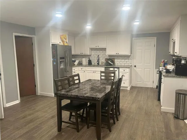 $199,000 | 120 West 3rd Street, Tonganoxie, KS 66086