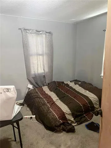 $199,000 | 120 West 3rd Street, Tonganoxie, KS 66086