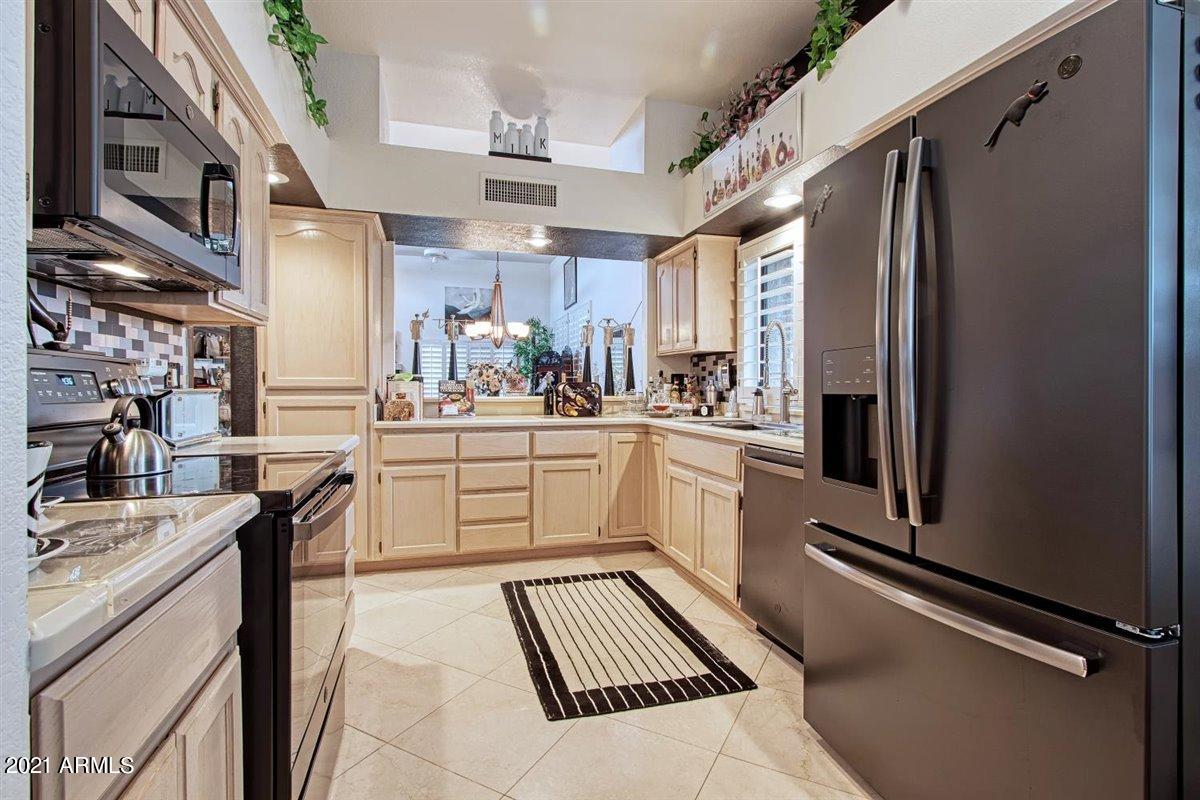 25515 Forest Road, Unit 5 Rio Verde, AZ 85263 - Photo 14 of 26 New appliances