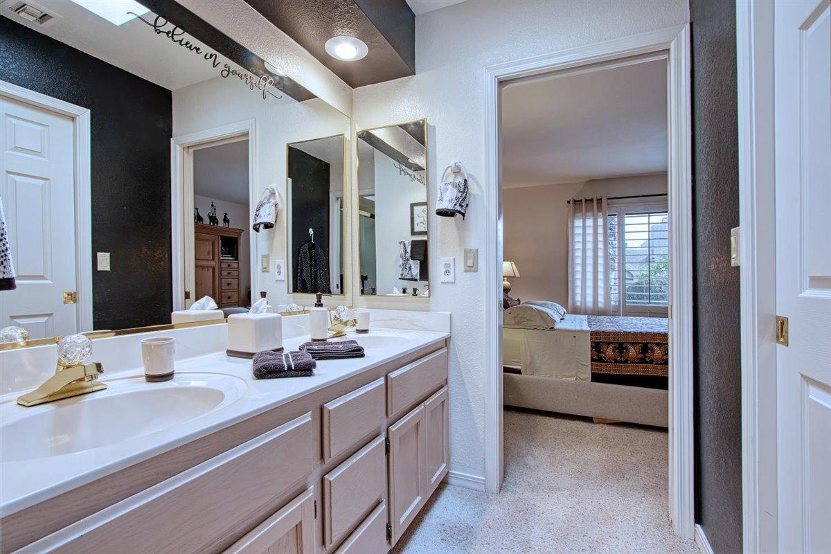25515 Forest Road, Unit 5 Rio Verde, AZ 85263 - Photo 19 of 26 Master bath