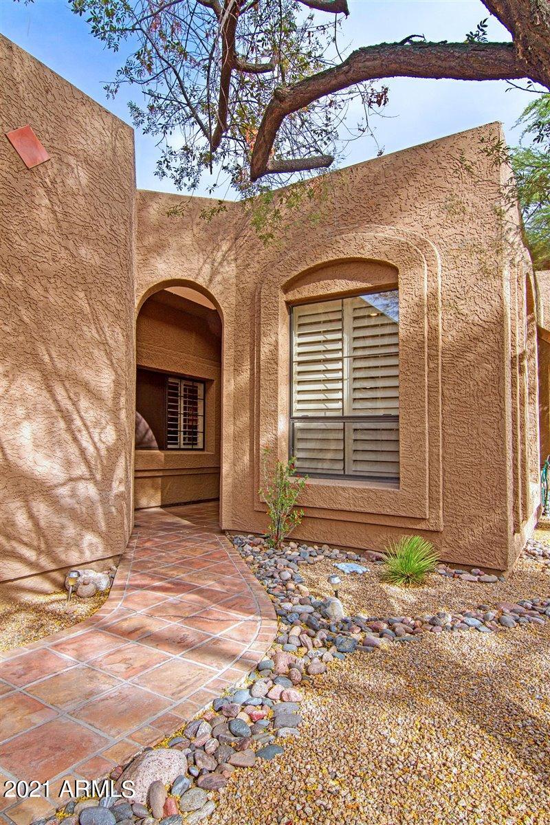 25515 Forest Road, Unit 5 Rio Verde, AZ 85263 - Photo 3 of 26 Entry