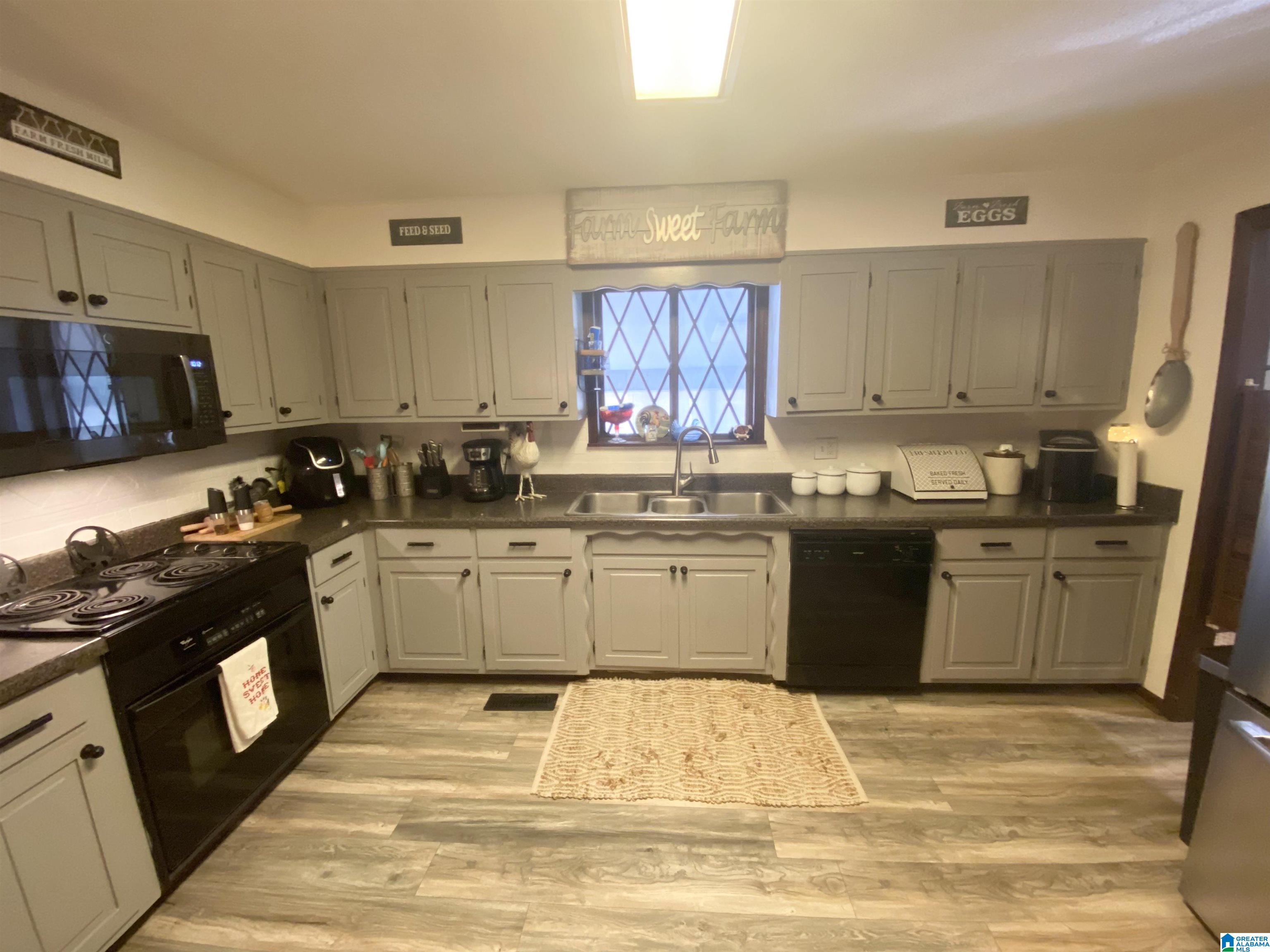 36 Harris Street Attalla, AL 35954 - Photo 5 of 46