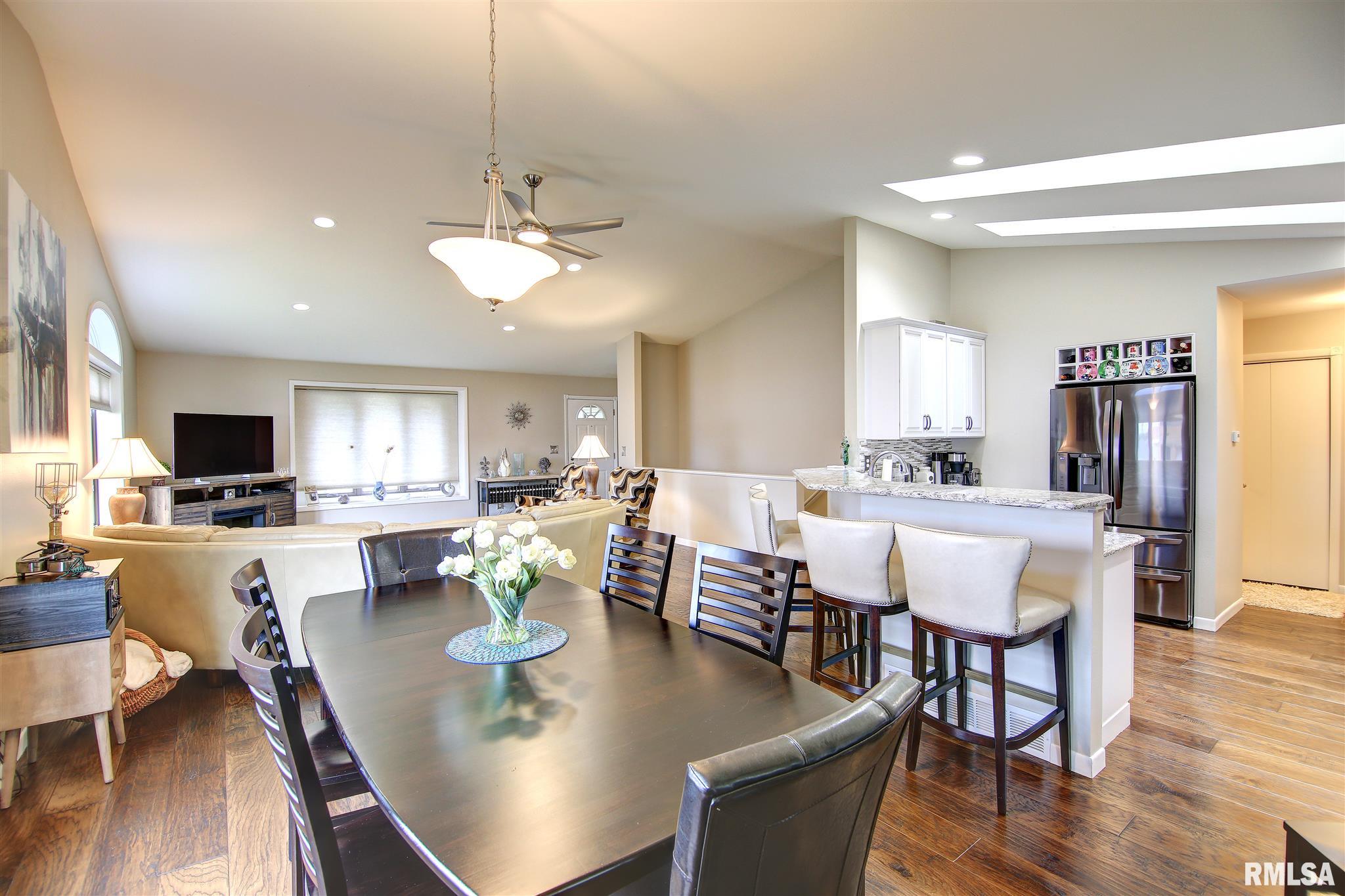 402 9th Avenue Fulton, IL 61252 - Photo 8 of 24 Gallery Image 8