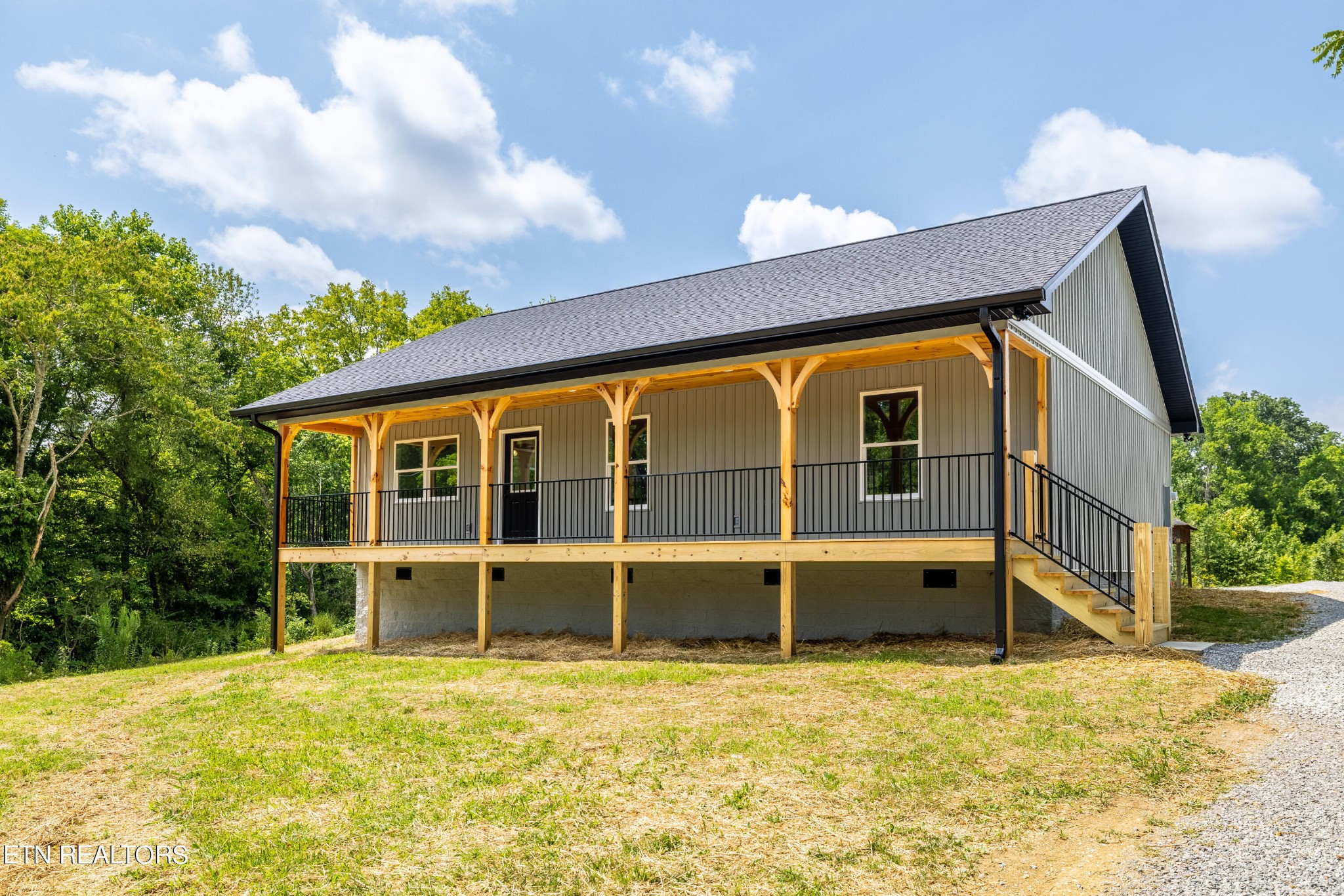 417 Clover Hill Road Maryville, TN 37801 - Photo 1 of 39 Gallery Image 1