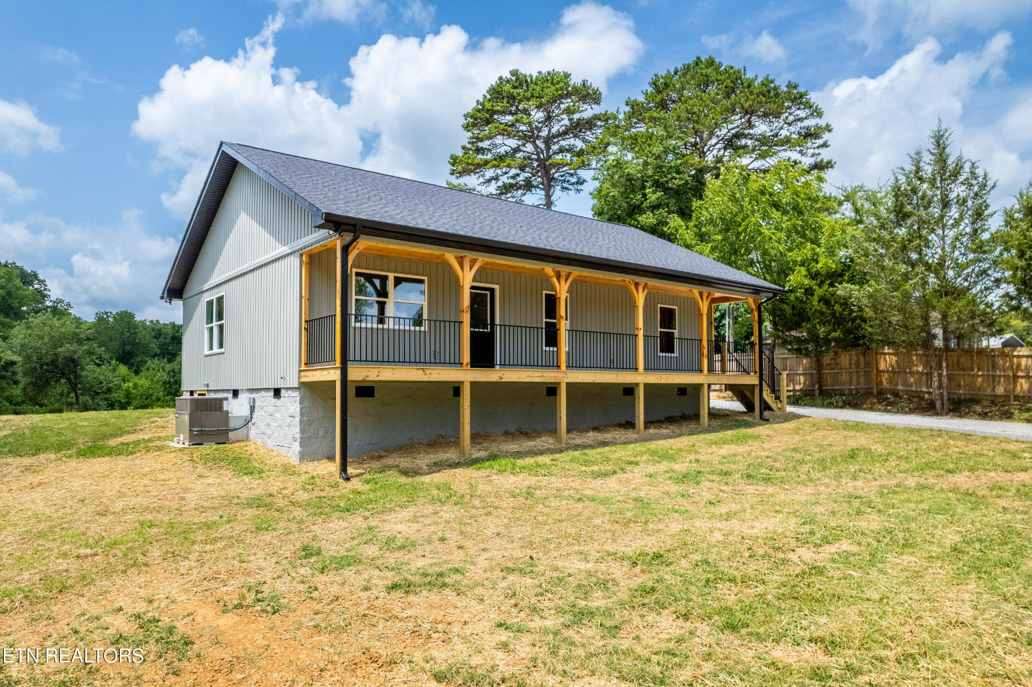 417 Clover Hill Road Maryville, TN 37801 - Photo 2 of 39 Gallery Image 2