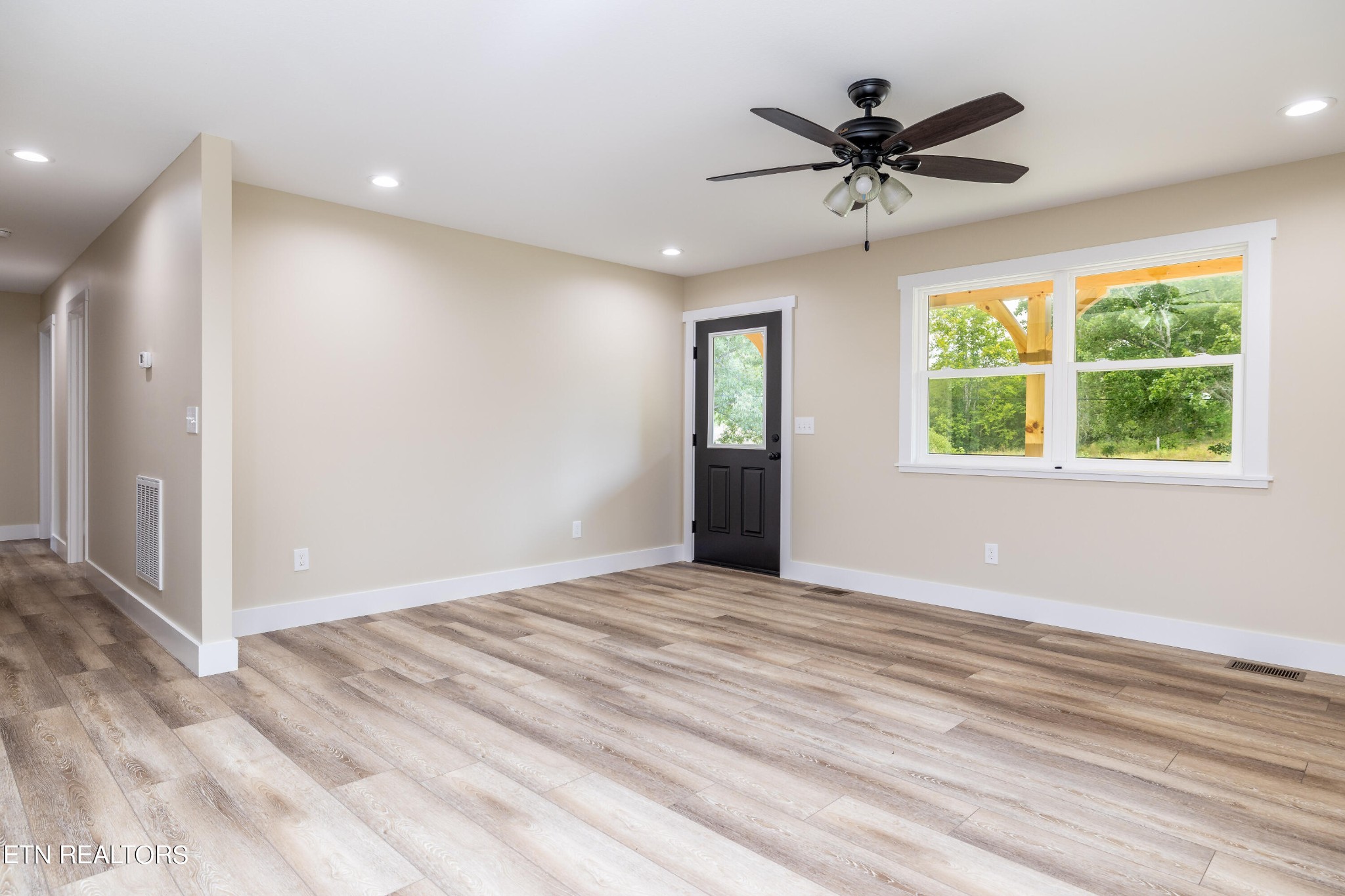 417 Clover Hill Road Maryville, TN 37801 - Photo 3 of 39 Gallery Image 3
