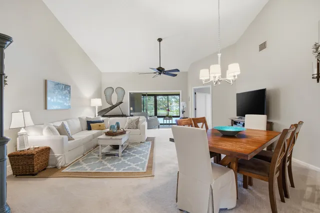 $324,900 | 6100 Southeast Martinique Drive, Unit 201, Stuart, FL 34997