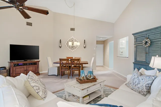 $324,900 | 6100 Southeast Martinique Drive, Unit 201, Stuart, FL 34997