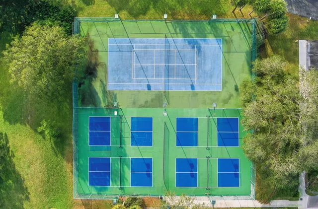 $324,900 | 6100 Southeast Martinique Drive, Unit 201, Stuart, FL 34997