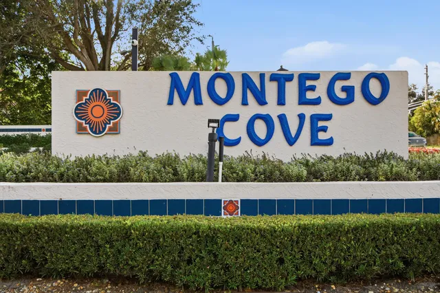 $324,900 | 6100 Southeast Martinique Drive, Unit 201, Stuart, FL 34997