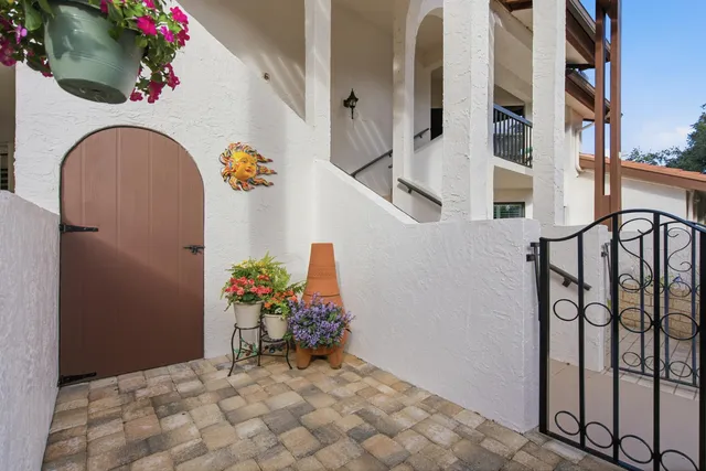 $324,900 | 6100 Southeast Martinique Drive, Unit 201, Stuart, FL 34997