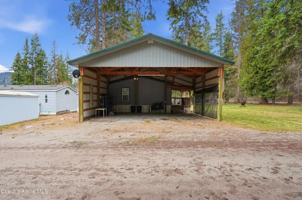 $400,000 | 7562 West Spirit Lake Road, Unit 10, Spirit Lake, ID 83869