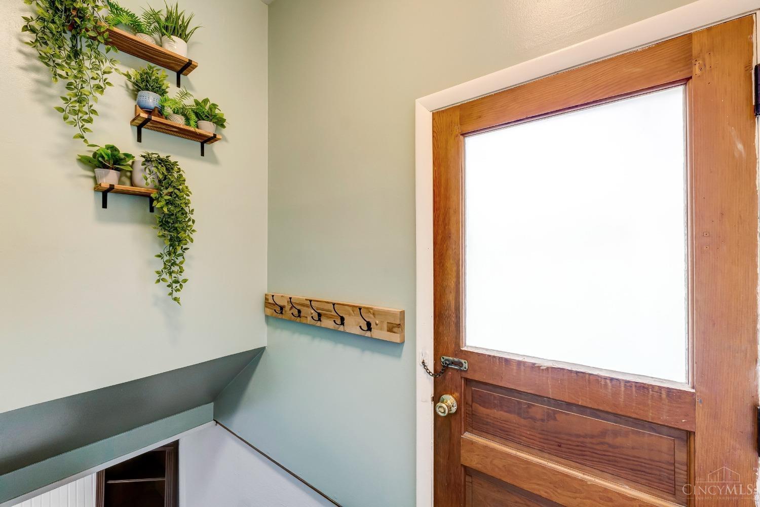 138 Lowland Road Cincinnati, OH 45233 - Photo 25 of 42 Gallery Image 25