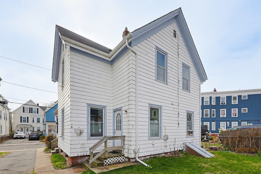 13 Rhodes Avenue Lynn, MA 01904 - Photo 2 of 39