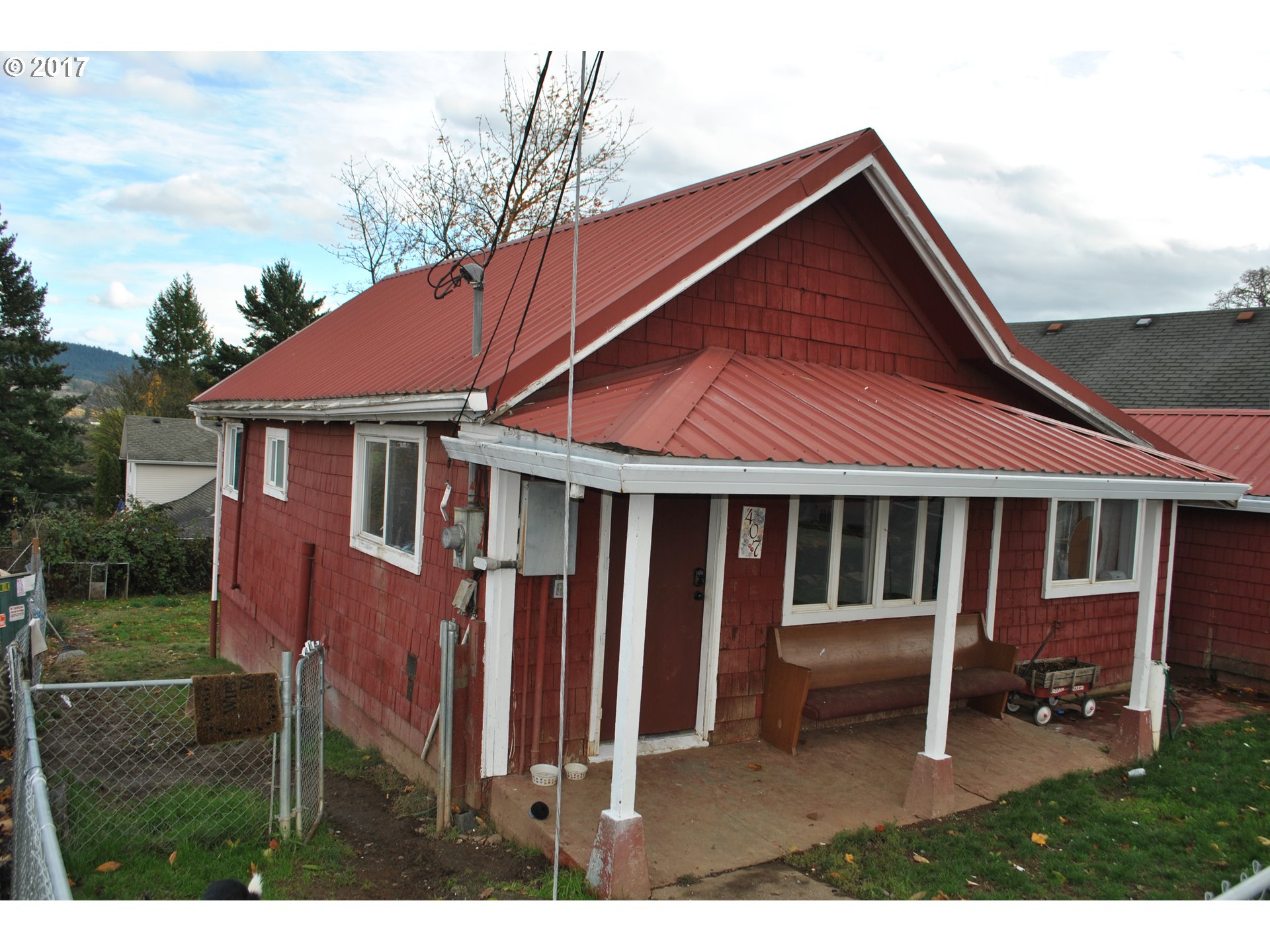 407 3rd Street Gaston, OR 97119 - Photo 2 of 17 Gallery Image 2