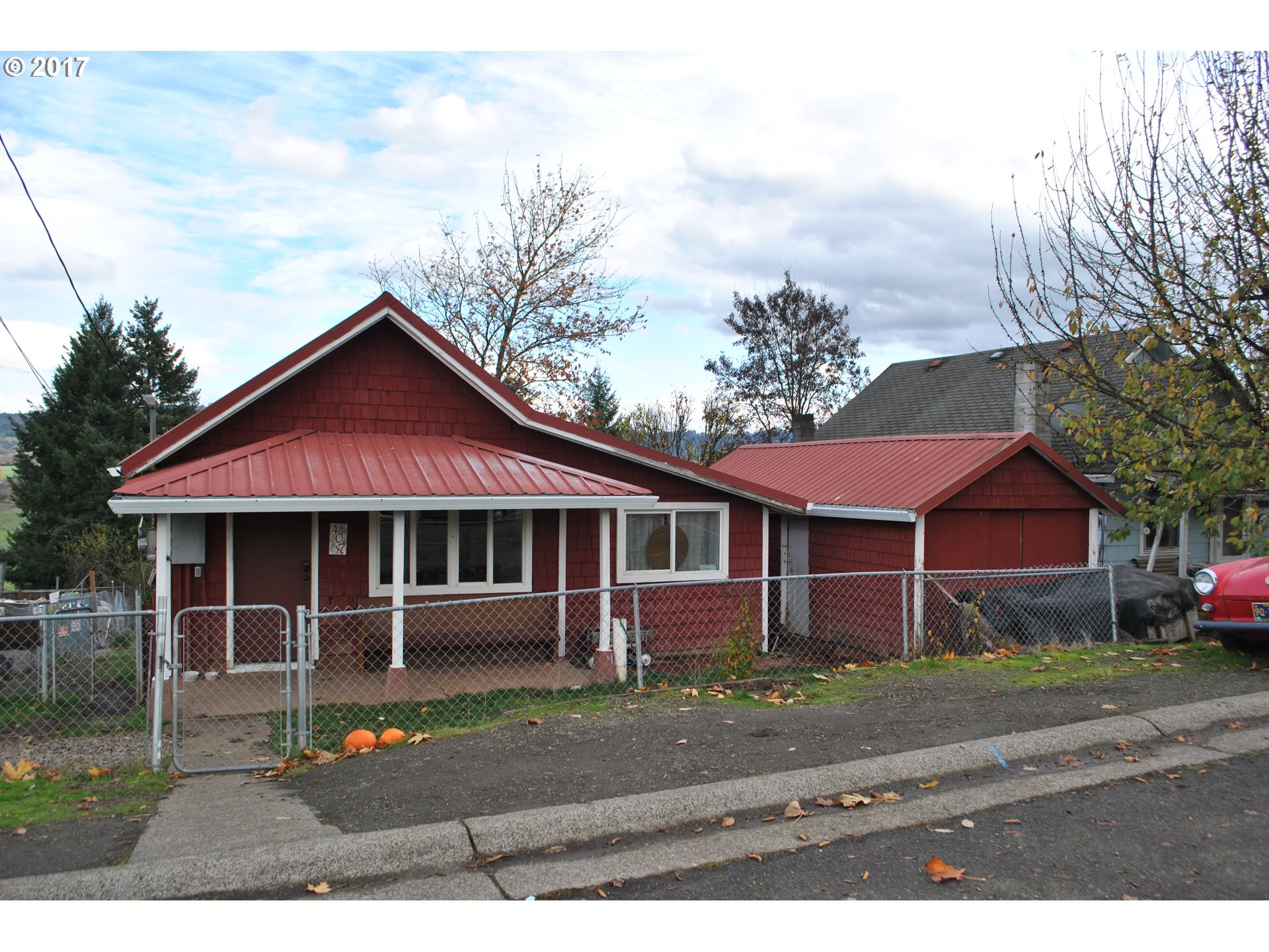 407 3rd Street Gaston, OR 97119 - Photo 6 of 17 Gallery Image 6