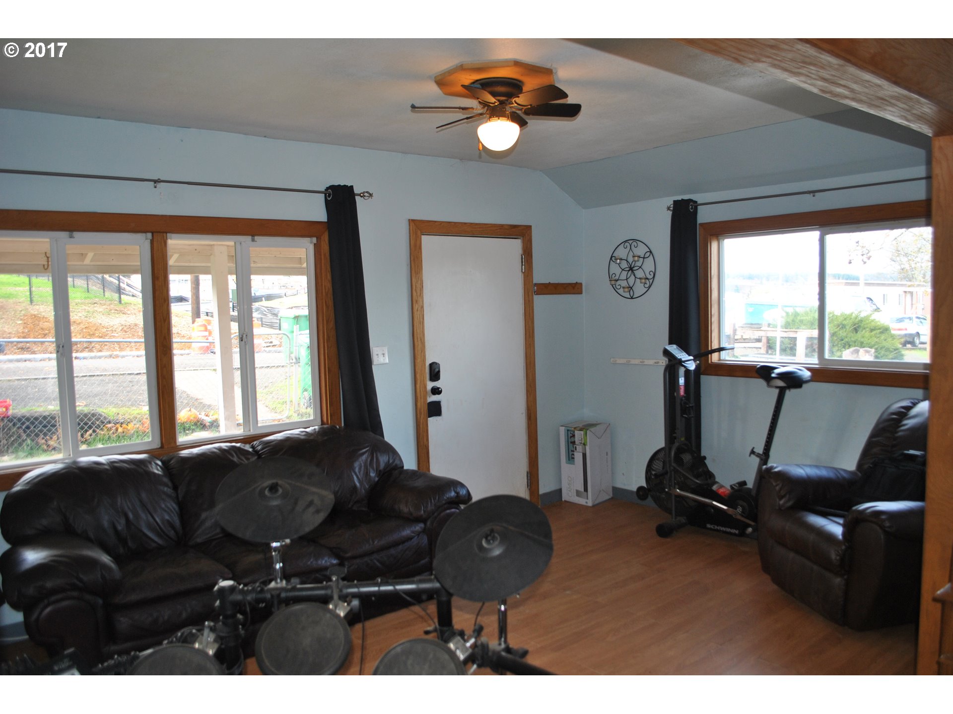 407 3rd Street Gaston, OR 97119 - Photo 7 of 17 Gallery Image 7