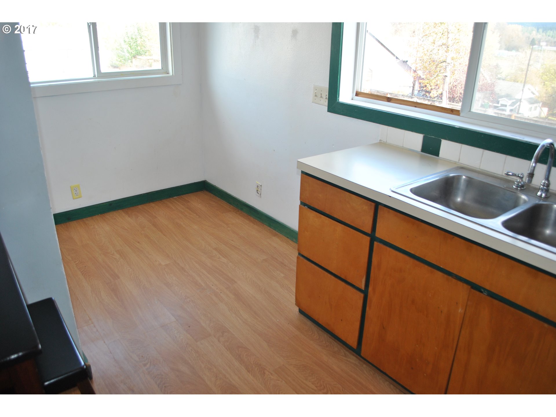 407 3rd Street Gaston, OR 97119 - Photo 10 of 17 Gallery Image 10