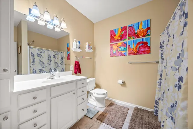 $229,900 | 110696 Village Road, Unit 219, Chaska, MN 55318