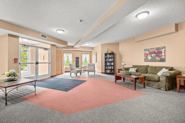 $229,900 | 110696 Village Road, Unit 219, Chaska, MN 55318