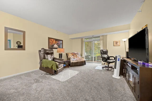 $229,900 | 110696 Village Road, Unit 219, Chaska, MN 55318