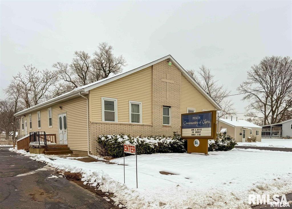 1603 Market Street Pekin, IL 61554 - Photo 1 of 14