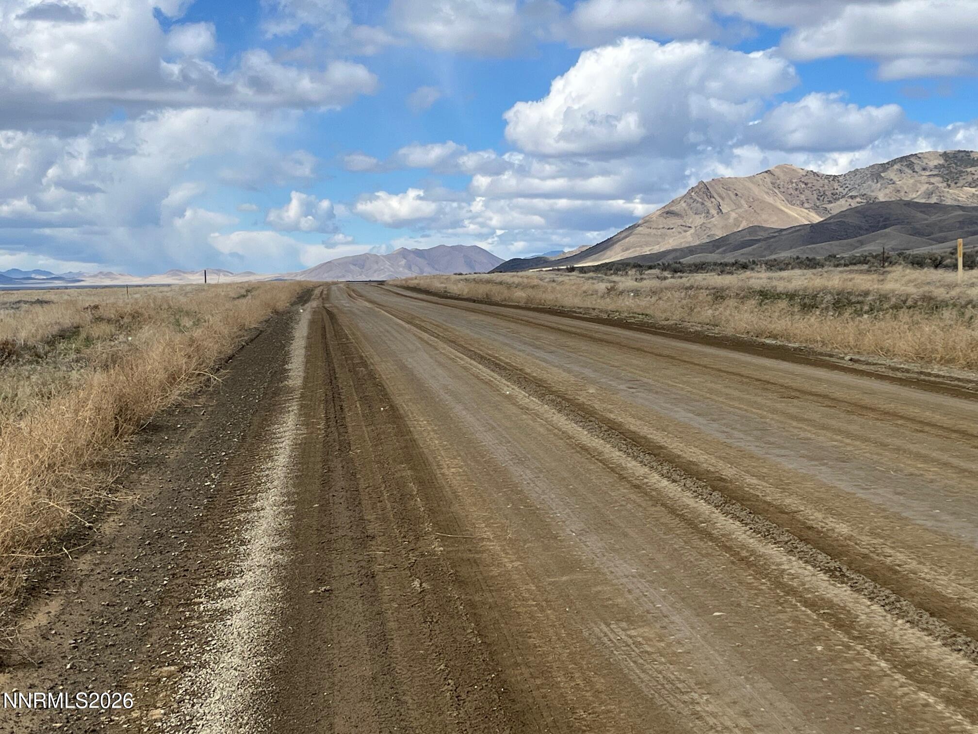 17500 Grass Valley Road Winnemucca, NV 89445 - Photo 3 of 5 a view of an ocean