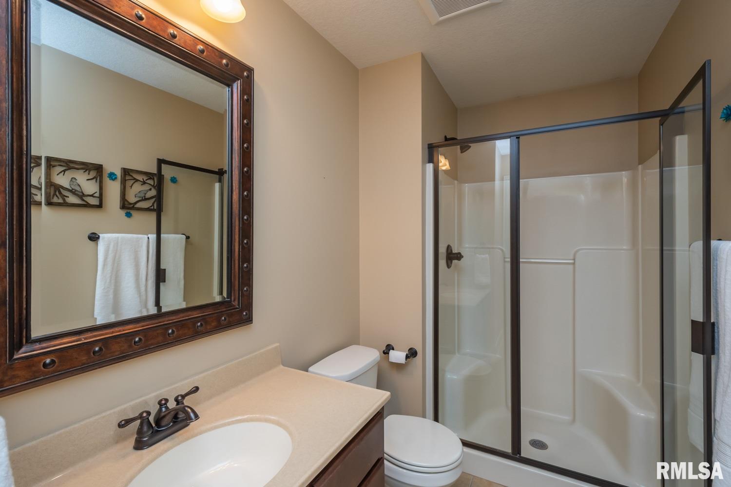 5878 Cardinal Road Bettendorf, IA 52722 - Photo 26 of 50 Gallery Image 26