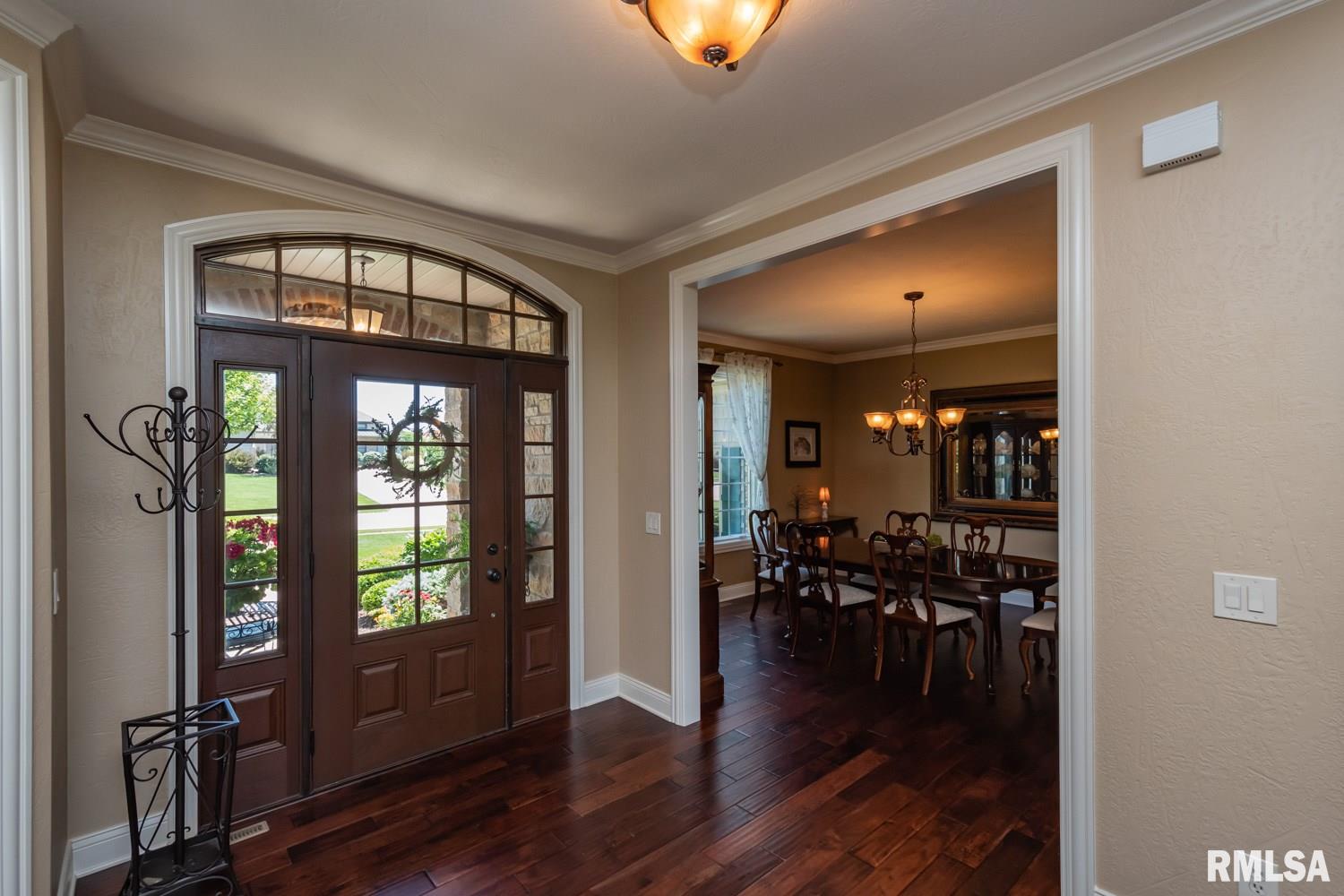 5878 Cardinal Road Bettendorf, IA 52722 - Photo 3 of 50 Gallery Image 3