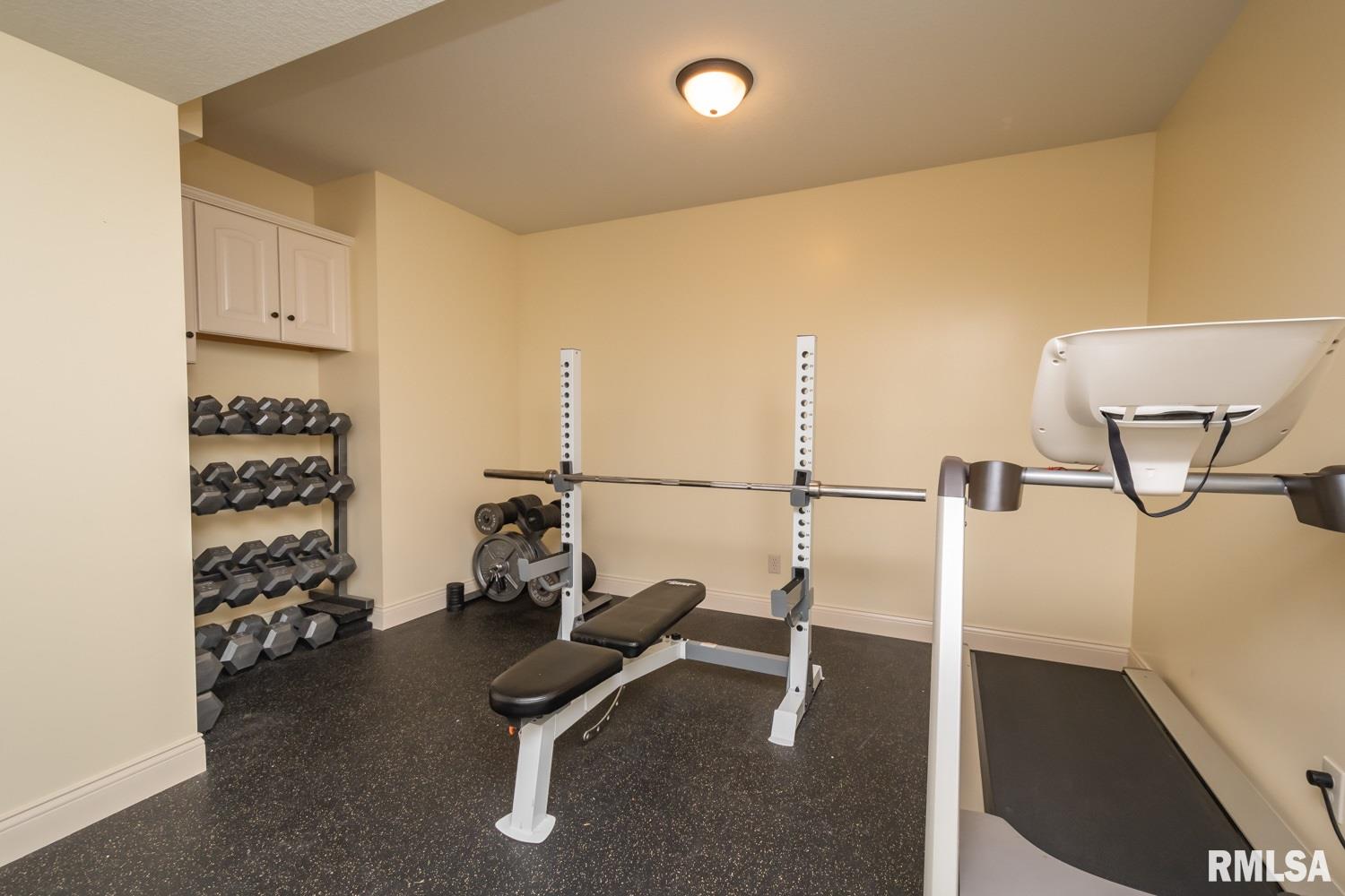 5878 Cardinal Road Bettendorf, IA 52722 - Photo 35 of 50 Gallery Image 35