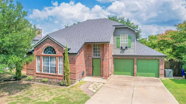 $378,000 | 1520 Warwick Drive, Mansfield, TX 76063