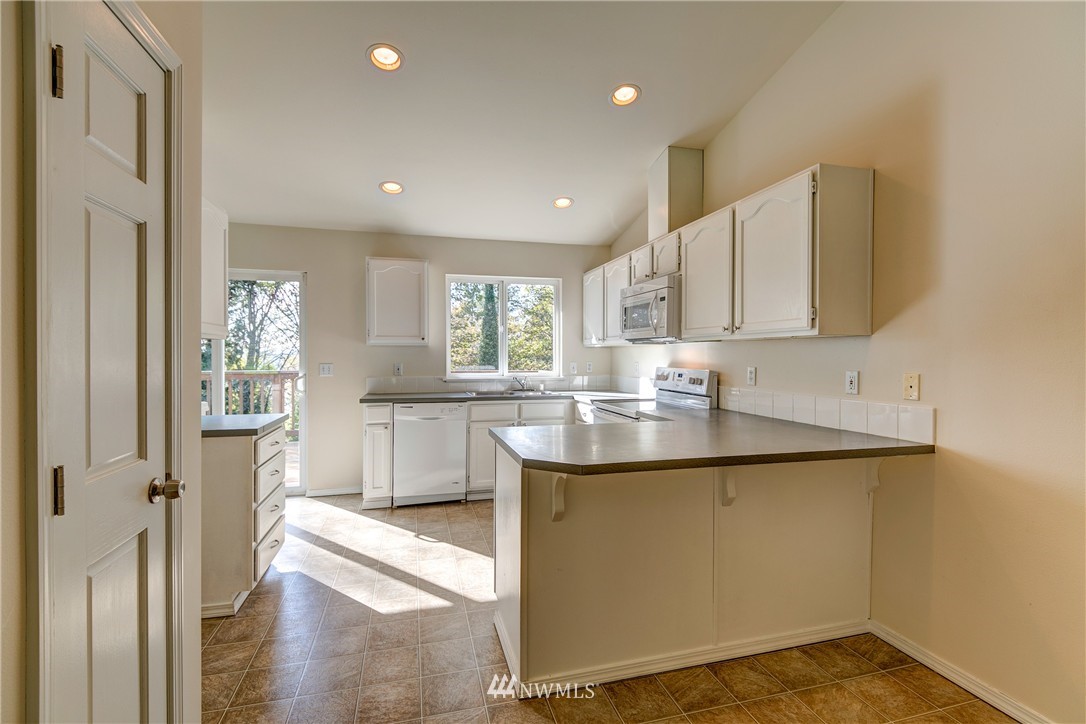 10726 Willow Road Lake Stevens, WA 98258 - Photo 7 of 19