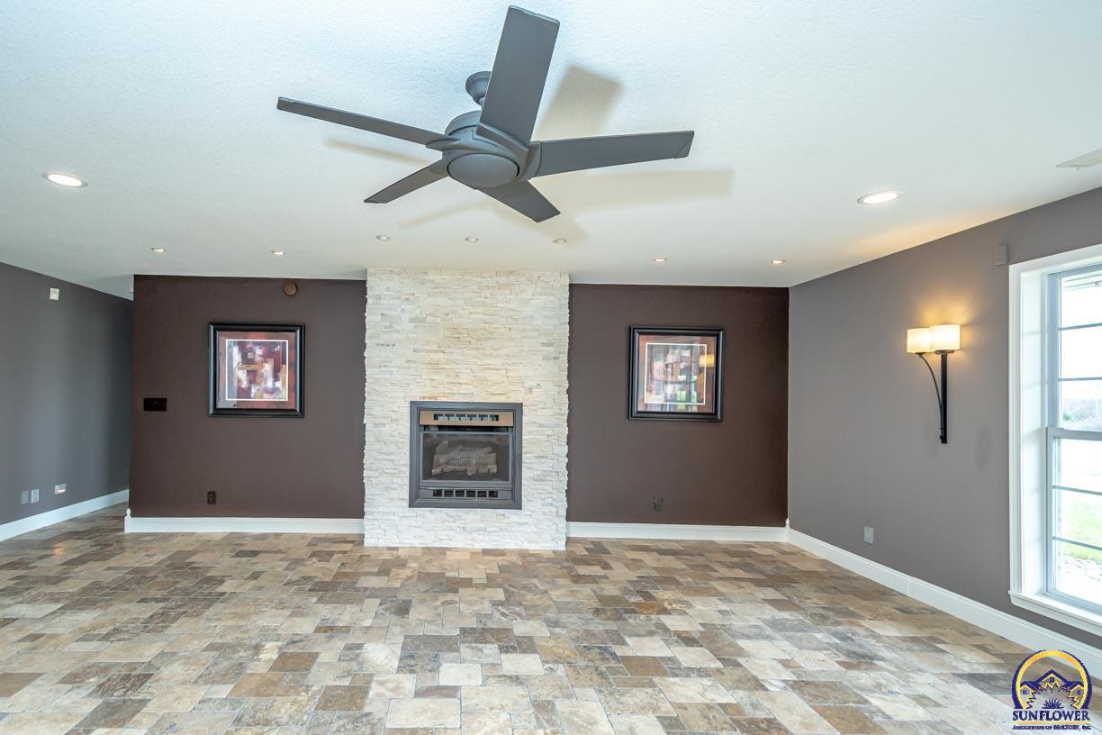 721 East 1650th Road Baldwin City, KS 66006 - Photo 16 of 83 Living Room