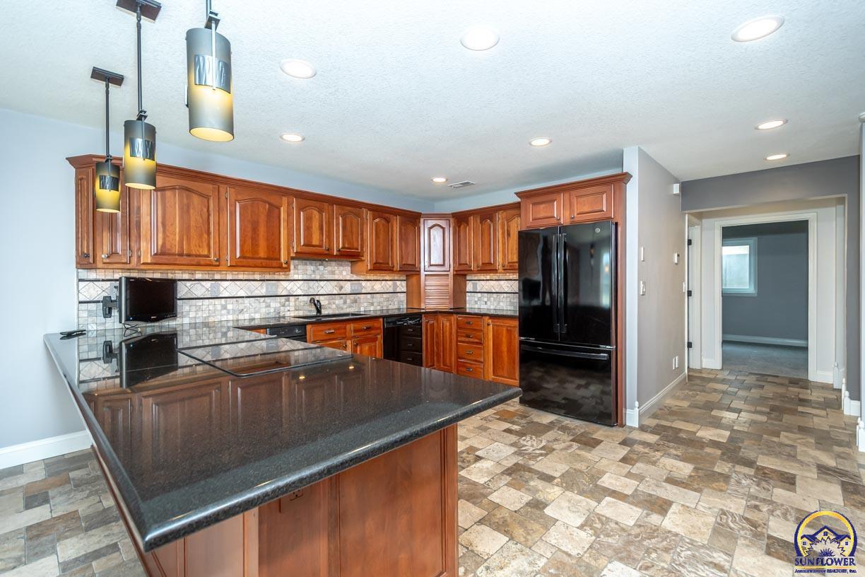 721 East 1650th Road Baldwin City, KS 66006 - Photo 2 of 83